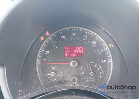 2010 Volkswagen New Beetle 2.5L from USA, damaged, VIN 3VWPW3AG9AM019765